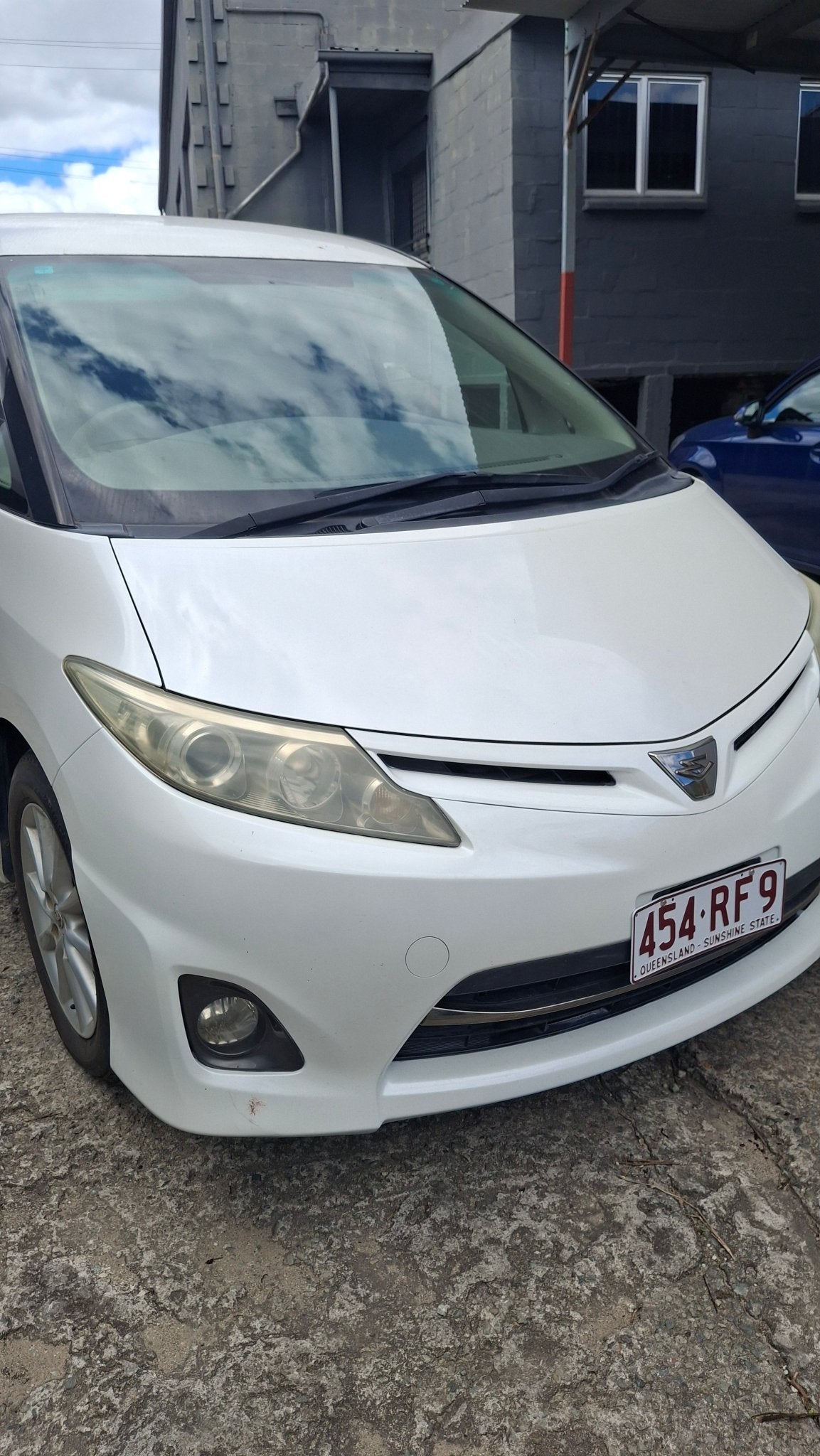 Car Lease: 2009 Toyota Estima Petrol - The Herd Biltong